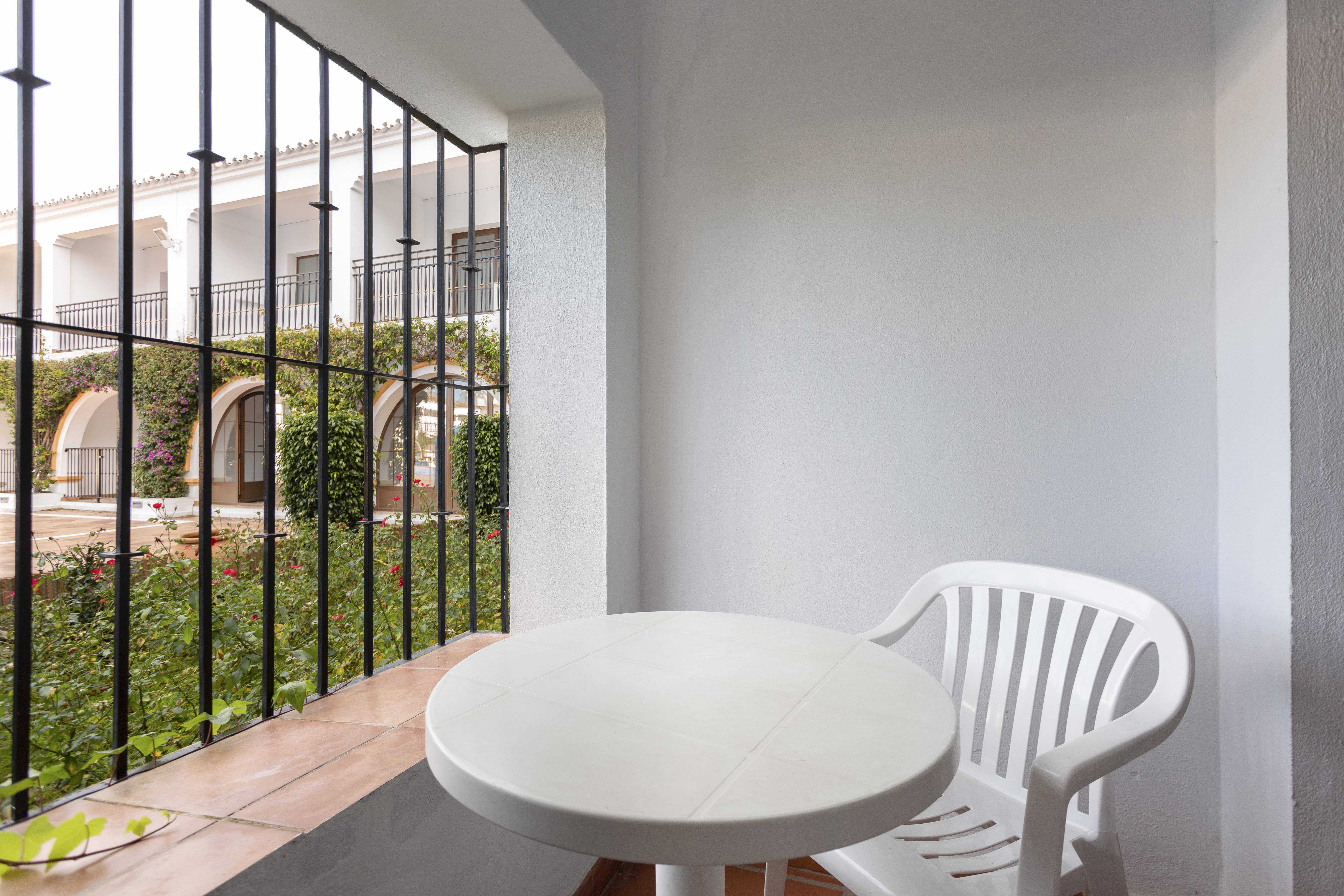 Hotel Globales Cortijo Blanco 3*
